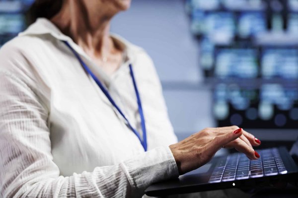 Comment trouver un hébergeur avec serveur dédié fiable et efficace ?