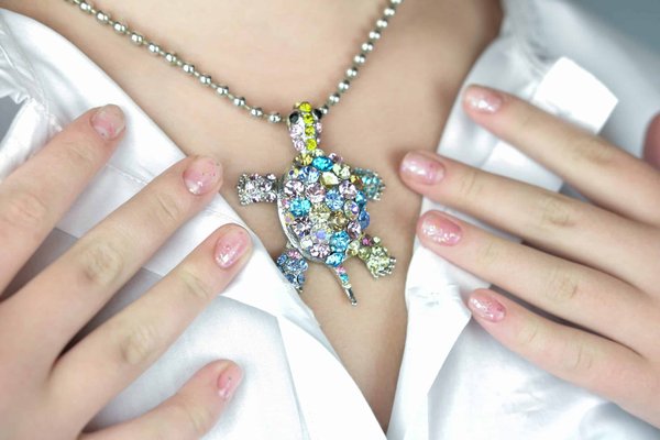 La symbolique puissante des pendentifs tortue dans les cultures du monde